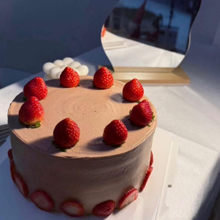 草莓布丁可可戚風