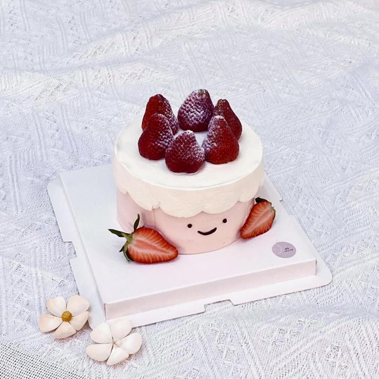 難哄同款 草莓卡士達伯爵戚風